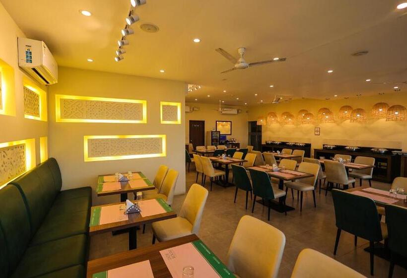 Hotel Coral Residency