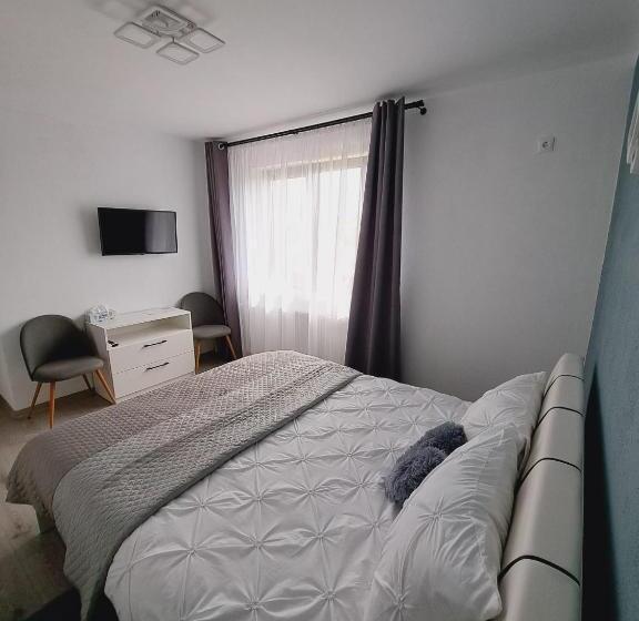 Пансион Five House