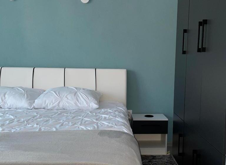 Пансион Five House