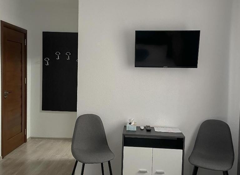 Пансион Five House