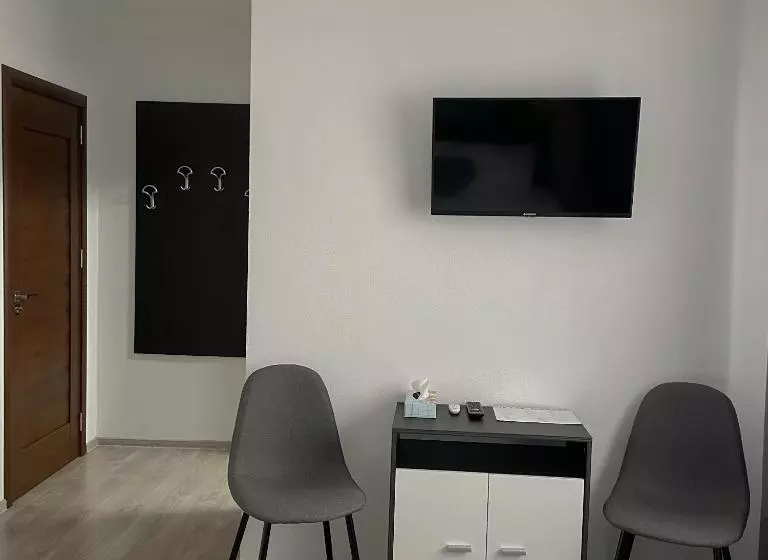 پانسیون Five House