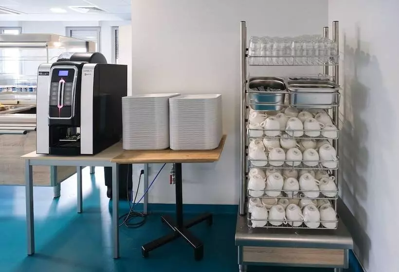 Auberge De Jeunesse Hi Clermont Ferrand