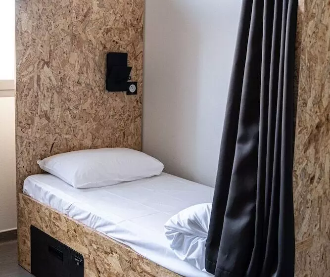 Auberge De Jeunesse Hi Clermont Ferrand