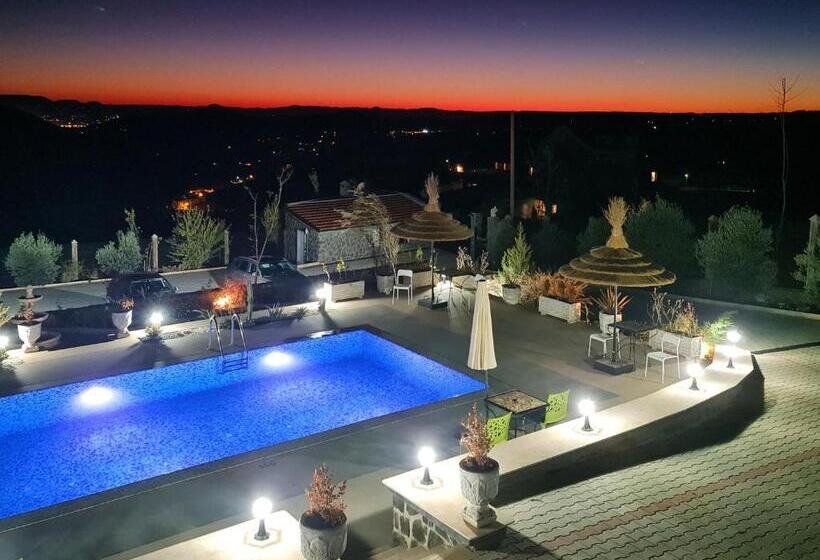 هاستل Maurice Bonjean