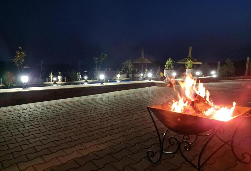 هاستل Maurice Bonjean