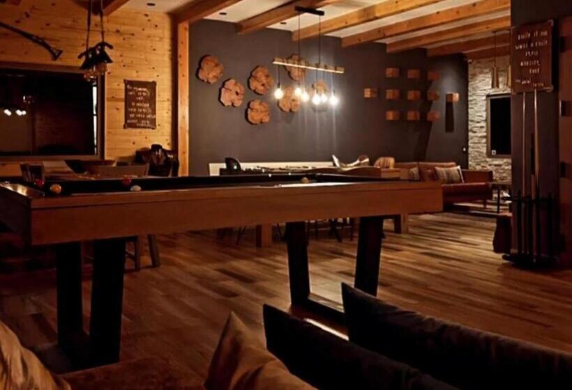 هاستل Maurice Bonjean