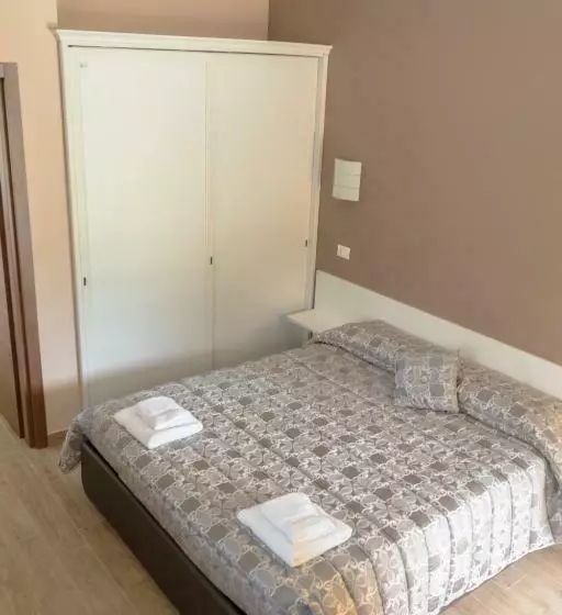 ベッドアンドブレックファースト Agriturismo La Follonella