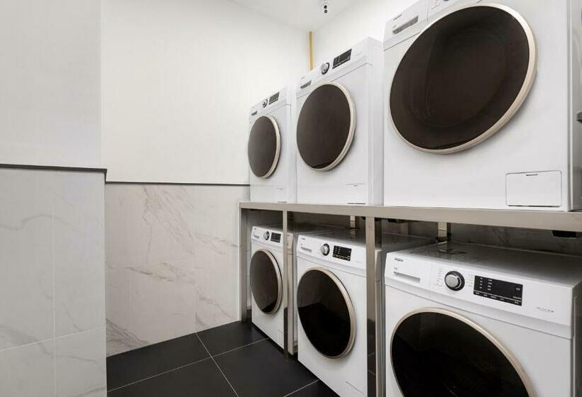 Citadines Wulin New Town Hangzhou