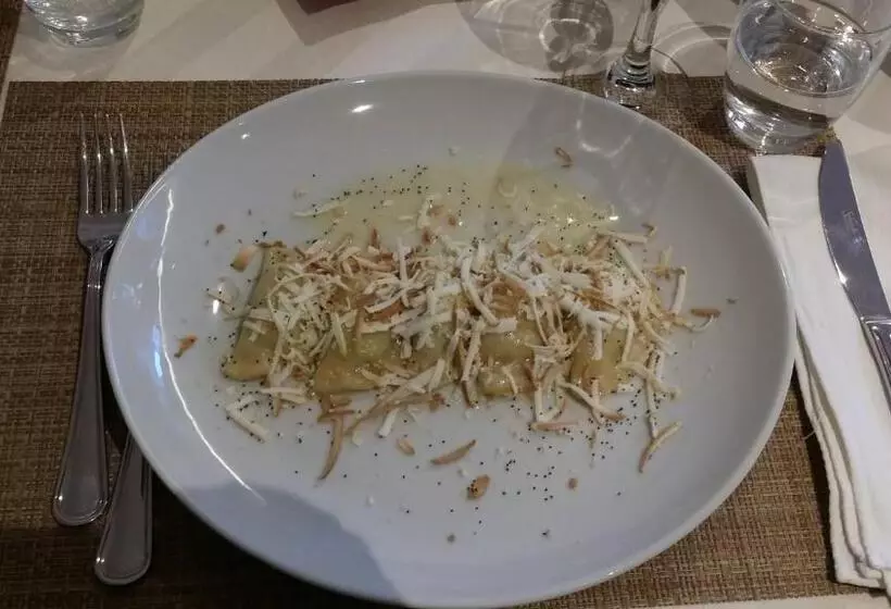 Hotelli Albergo Martina