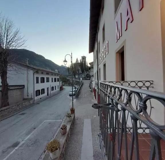 Hotelli Albergo Martina