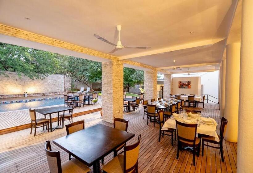 هتل Nkosi Guest Lodge