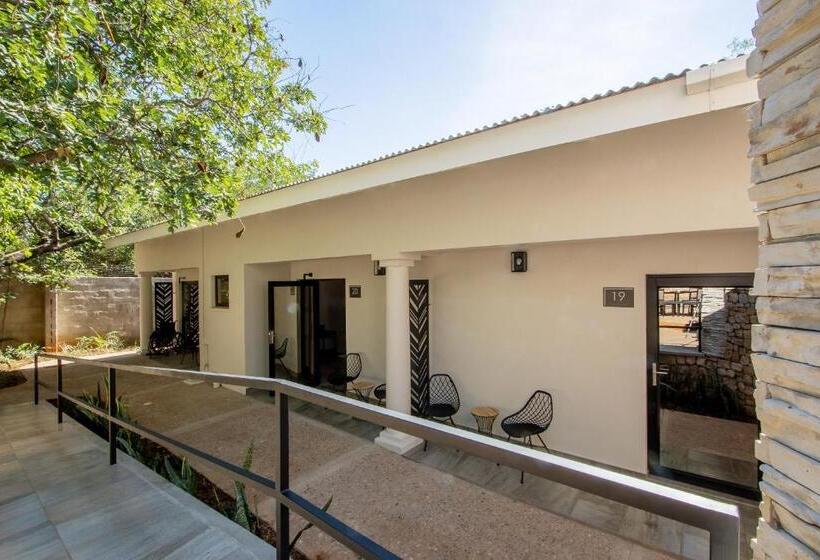 هتل Nkosi Guest Lodge