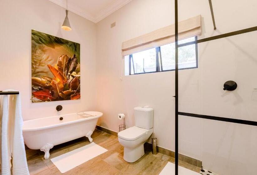 هتل Nkosi Guest Lodge