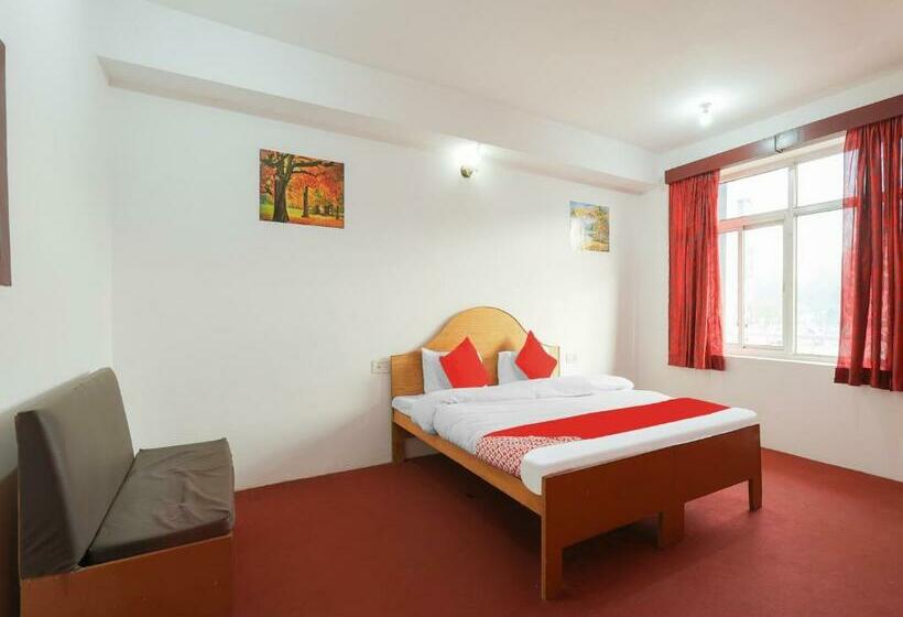 Hotel Oyo 84792 Delhi Heart