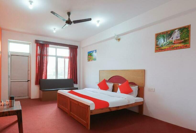 Hotel Oyo 84792 Delhi Heart