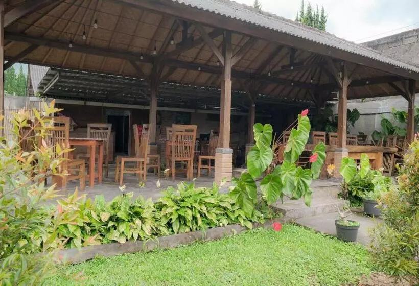 ホテル Pelangi Homestay Bedugul Redpartner