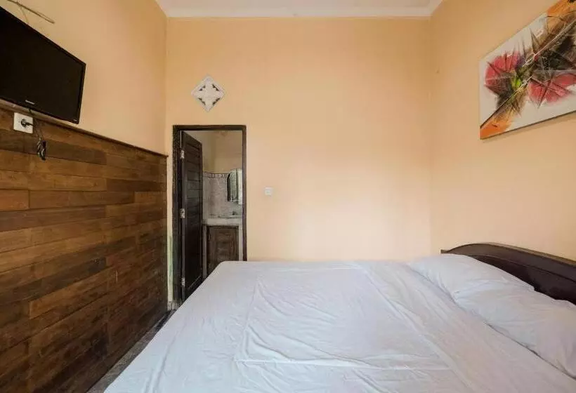 ホテル Pelangi Homestay Bedugul Redpartner