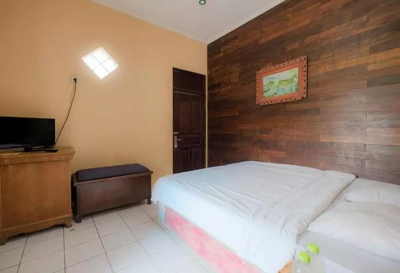 ホテル Pelangi Homestay Bedugul Redpartner