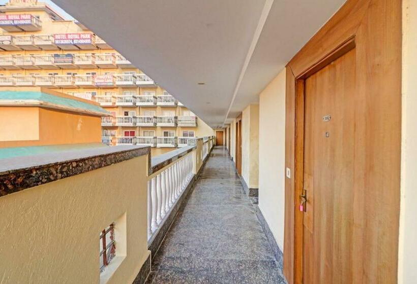 בית מלון כפרי Townhouse 841 Parker Plaza