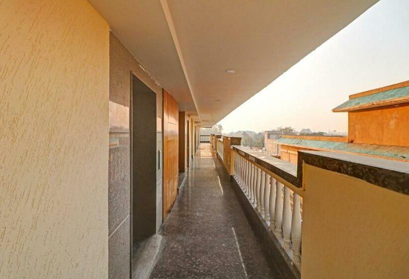 בית מלון כפרי Townhouse 841 Parker Plaza