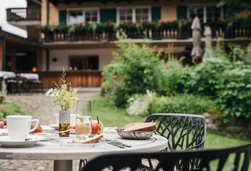 Naturhotel Chesa Valisa