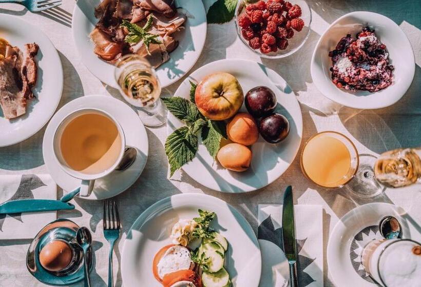 Naturhotel Chesa Valisa