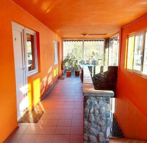 פנסיון Floare De Colt Petrosani