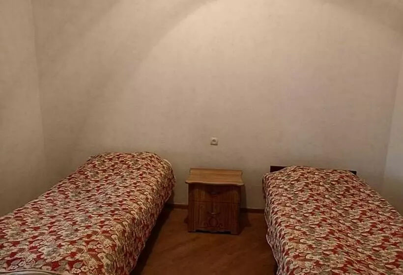 پانسیون Green Paradise Guest House