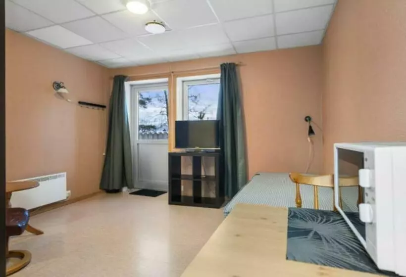پانسیون Hybel Med Gratis Internett Og Parkering