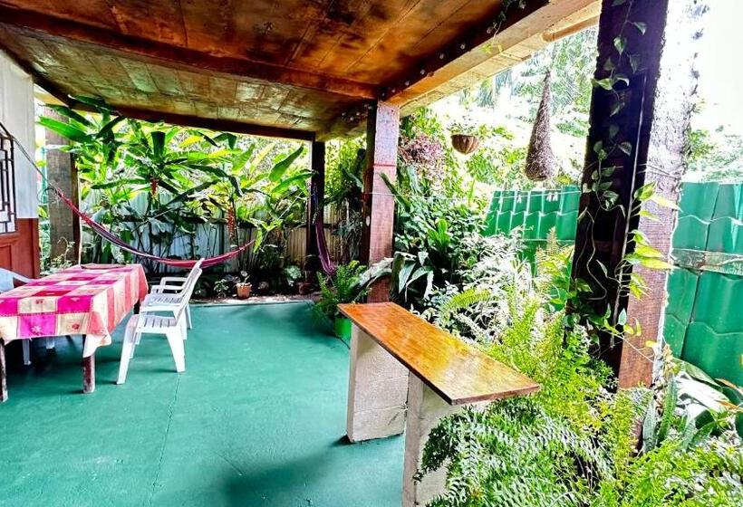 پانسیون Natural Experience House