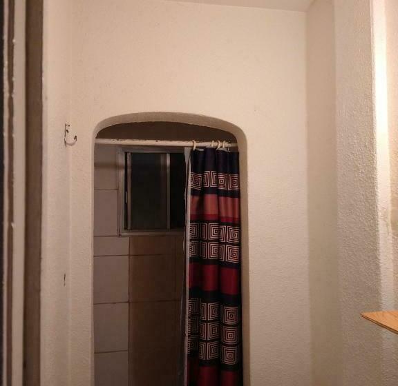 ペンション Room In Lodge  Shasta Motel In Turlock, Ca