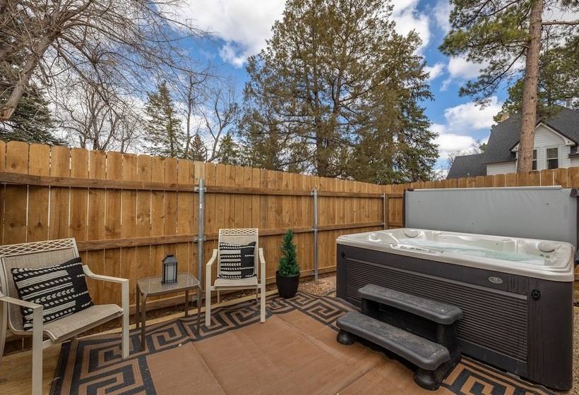 Panzió Spearfish Cottages