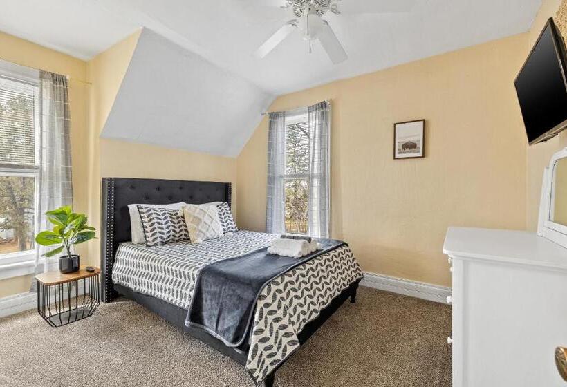 Panzió Spearfish Cottages