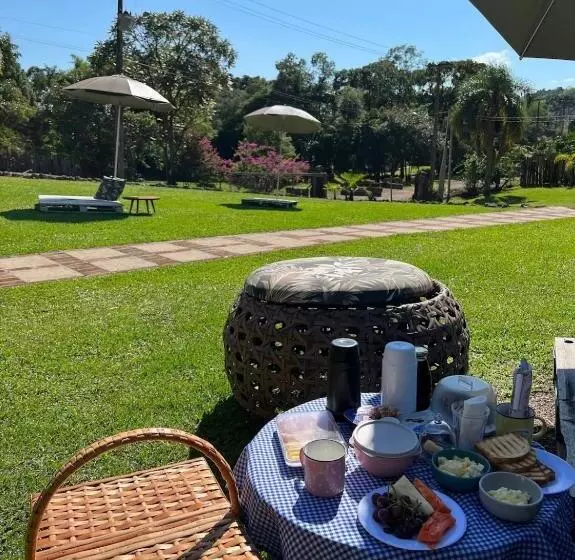 ユースホステル Casa Vêneto Vale Dos Vinhedos