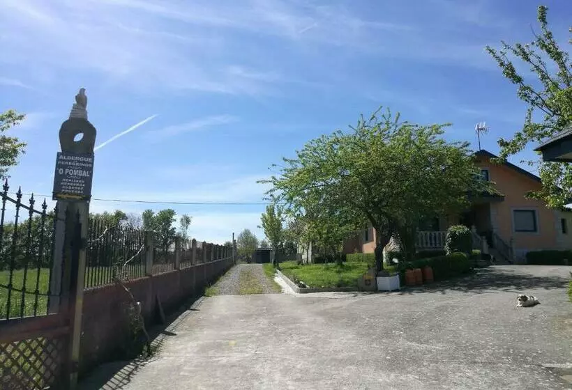 Albergue O Pombal