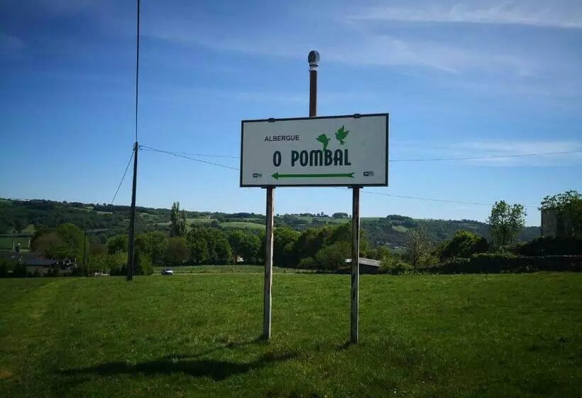 Albergue O Pombal
