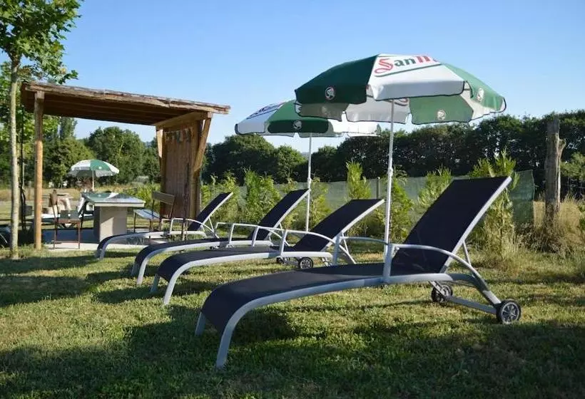 Albergue O Pombal