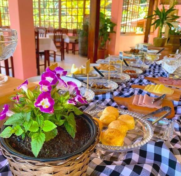 Общежитие Pousada Bugio Da Serra