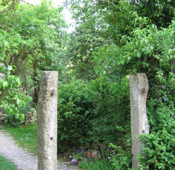 Retkeilymaja Callm Aka Zum Goldenen Löwen Zu Nacht Bei Der Destillerie