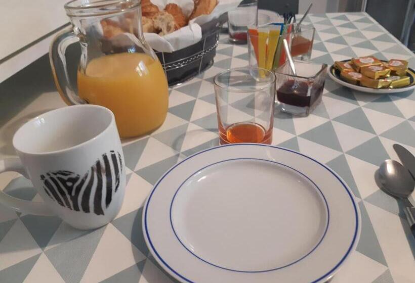 住宿加早餐 L Abri D Emilie Chambre D Hôtes