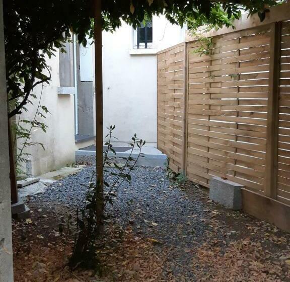 住宿加早餐 L Abri D Emilie Chambre D Hôtes