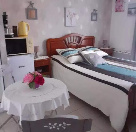 ベッドアンドブレックファースト La Salamandre, Chambre D Hôtes