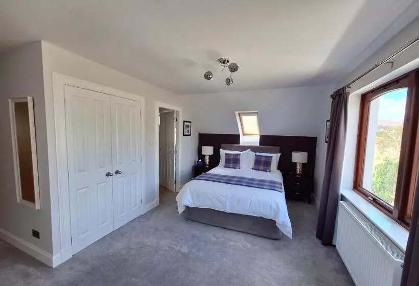 ベッドアンドブレックファースト Lochview Guesthouse