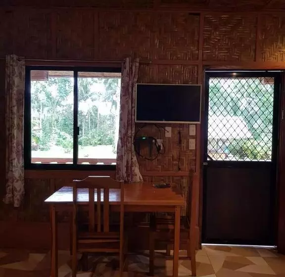 Aamiaismajoitus (B&B) Paco S Garden Home Stay