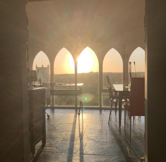 住宿加早餐  The Cathedral Villas