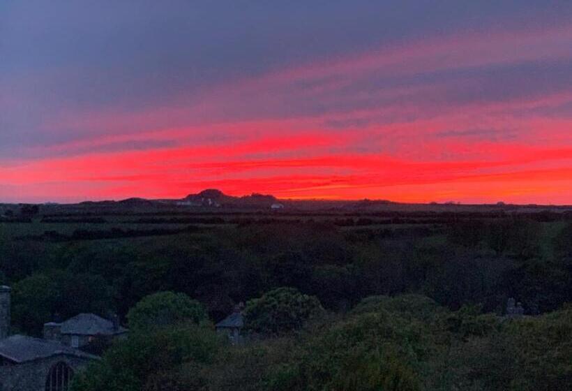 住宿加早餐  The Cathedral Villas