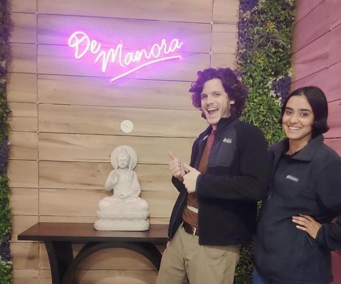 De Manora Homes Unpretentious Hotel With A Garden , Posh Area Ranjit Avenue