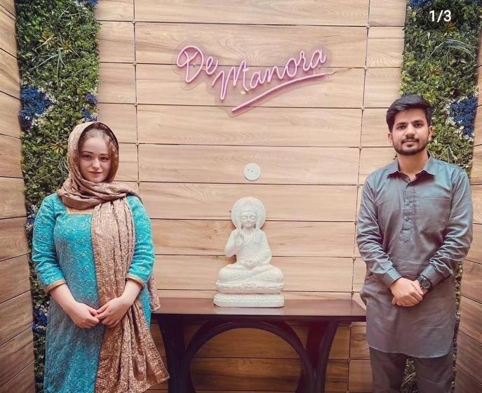 De Manora Homes Unpretentious Hotel With A Garden , Posh Area Ranjit Avenue