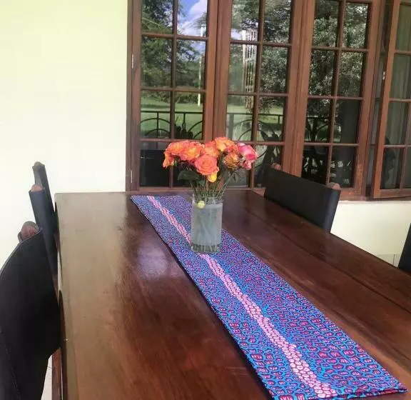 هتل Amani Villa