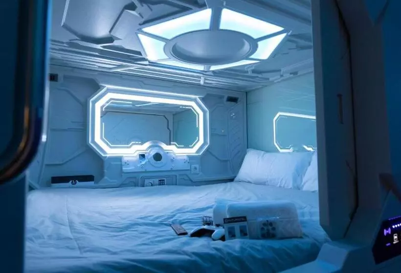 هتل کپسول Futurotel Malagueta Beach